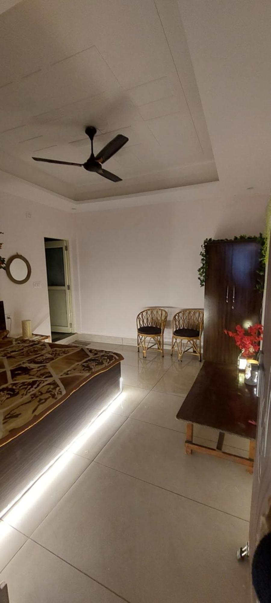 Samani Homestay Rishīkesh Buitenkant foto